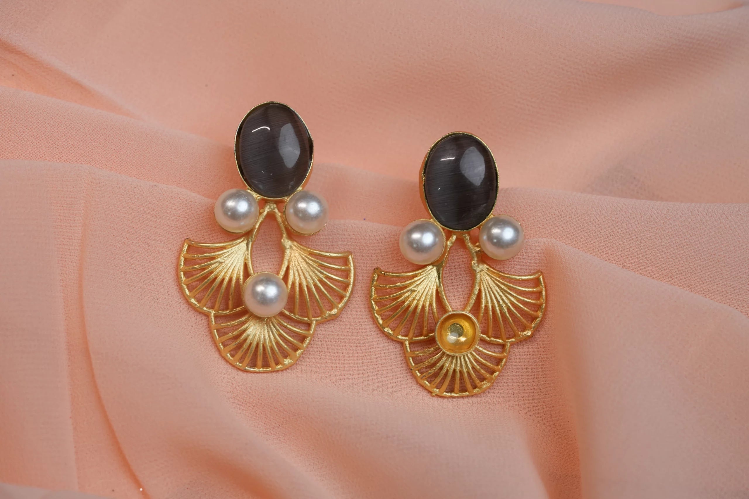 EARINGS FOR WOMEN