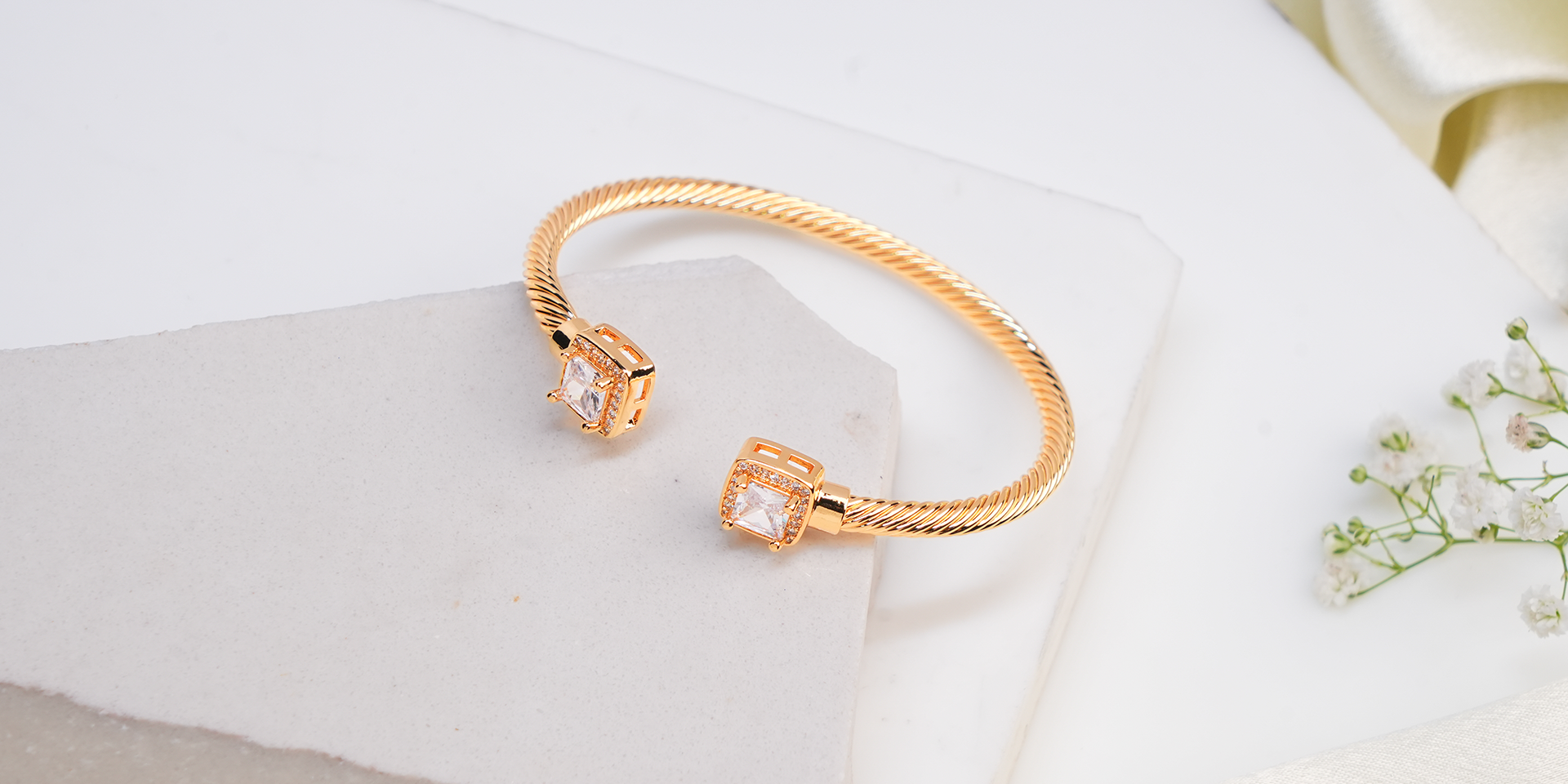 IMITATION JEWELLERY FOR WOMEN